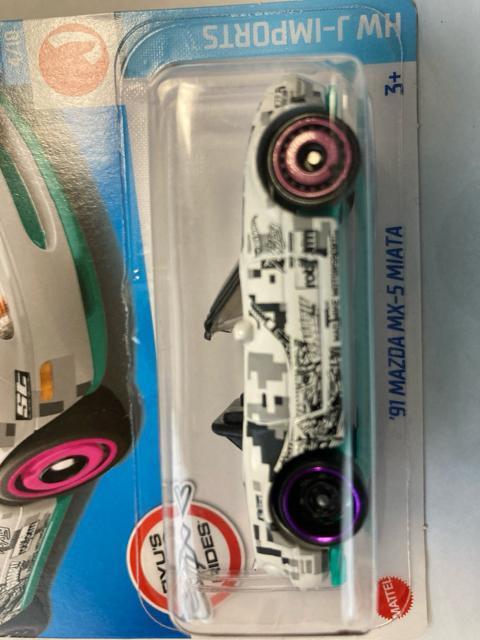ホットウィール・91マツダMX-5ミアータ 白(他も出品中) < ホビー  ホットウィール・91マツダMX-5ミアータ 白(他も出品中) < ホビーの