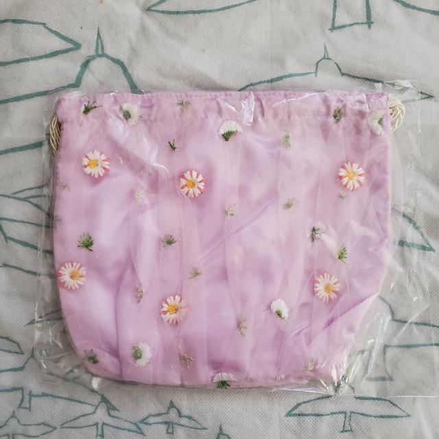 ザフェイスショップ ザ フェイスショップ THE FACE SHOP フラワープリント巾着 フラワー刺繍 ポーチ < 女性ファッション  ザフェイスショップ ザ フェイスショップ THE FACE SHOP フラワープリント巾着 フラワー刺繍 ポーチ  < 女性ファッションの