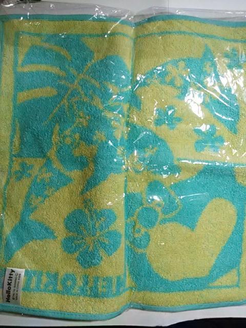 新品未使用 ハローキティ ジャガードタオルハンカチ サマー イルカ < 女性ファッション  新品未使用 ハローキティ ジャガードタオルハンカチ サマー イルカ < 女性ファッションの