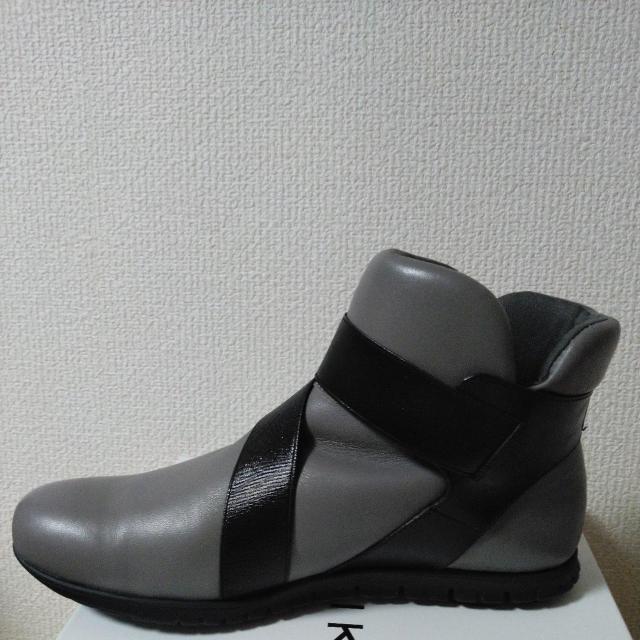 新品未使用卑弥呼ウォーターマッサージブーツ24.5cm < 女性ファッション  新品未使用卑弥呼ウォーターマッサージブーツ24.5cm < 女性ファッションの