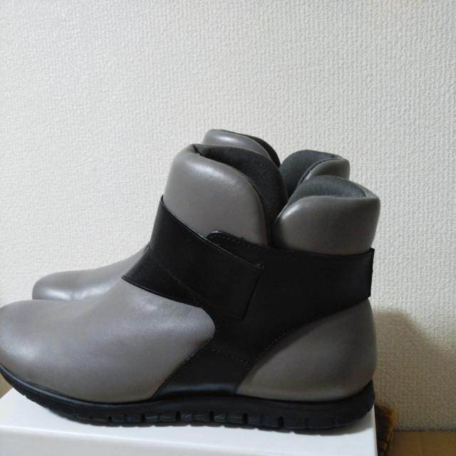 新品未使用卑弥呼ウォーターマッサージブーツ24.5cm < 女性ファッション  新品未使用卑弥呼ウォーターマッサージブーツ24.5cm < 女性ファッションの