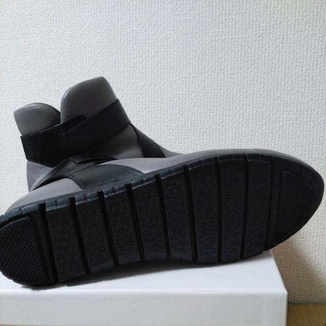 新品未使用卑弥呼ウォーターマッサージブーツ24.5cm < 女性ファッション  新品未使用卑弥呼ウォーターマッサージブーツ24.5cm < 女性ファッションの