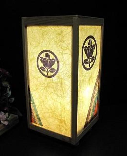 粗目和紙の温もりを/家紋の灯火=「丸に橘」/至福の灯火/LED・檜枠造・フイルム加工・軽量/ < 家電/AV  粗目和紙の温もりを/家紋の灯火=「丸に橘」/至福の灯火/LED・檜枠造・フイルム加工・軽量/ < 家電/AVの