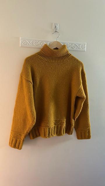 ユニクロ ローゲージタートルネックセーター イエロー マスタード 長袖ニット L < ブランド ユニクロ ローゲージタートルネックセーター イエロー マスタード 長袖ニット L < ブランドの