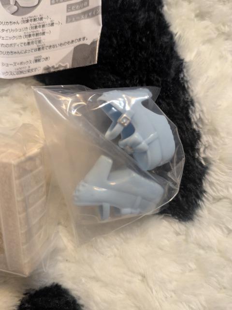 リカちゃんの靴 青 ガチャガチャ < おもちゃ リカちゃんの靴 青 ガチャガチャ < おもちゃの