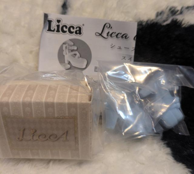 リカちゃんの靴 青 ガチャガチャ < おもちゃ リカちゃんの靴 青 ガチャガチャ < おもちゃの