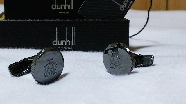 正規レア アルフレッドダンヒル ADロゴ エンブレムオーバルカフス黒 ブラックカフリンクスボタン 付属有 < ブランド 正規レア アルフレッドダンヒル ADロゴ エンブレムオーバルカフス黒 ブラックカフリンクスボタン 付属有 < ブランドの