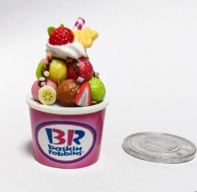 ミニチュア★サーティーワン★カップアイス★スティック★いちご★ドールハウス★ < おもちゃ  ミニチュア★サーティーワン★カップアイス★スティック★いちご★ドールハウス★  < おもちゃの