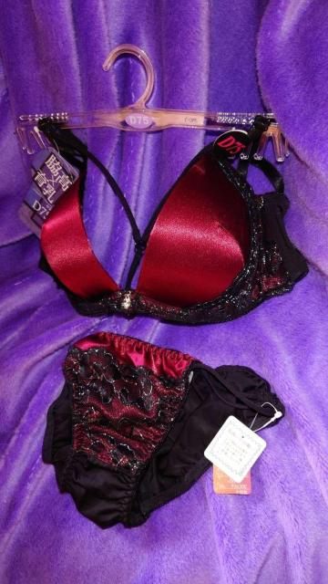 Designed by Tokyo Japan[gTeZVAR[htu~3{R[htV[c 