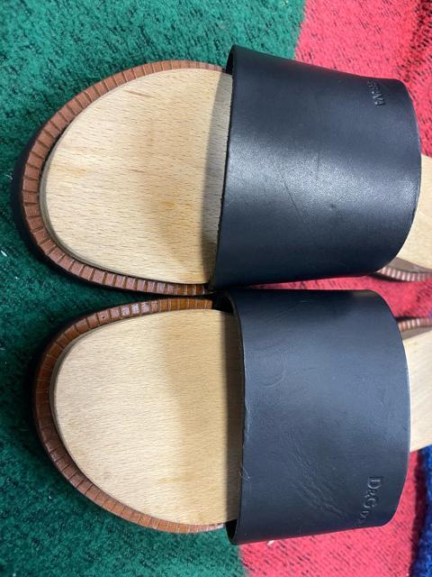 DOLCE&GABBANA ドルチェ&ガッバーナ  レディースサンダル 23センチ < ブランド  DOLCE&GABBANA ドルチェ&ガッバーナ  レディースサンダル 23センチ < ブランドの
