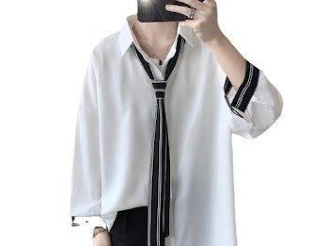 �l�N�^�C�t�� �V���c �z���C�g �� �j���t�@�b�V������ 