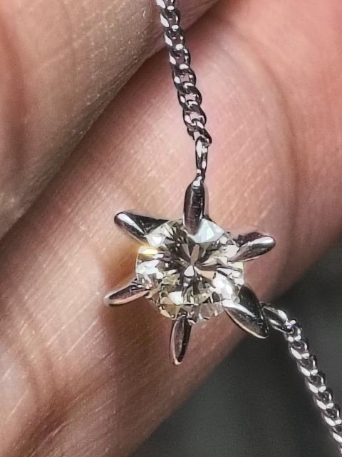 pt850ミニ喜平のチェーンにpt900のペンダントトップ一体型1粒ダイヤは0.31ct綺麗ですが、少し色入ってますね(^_^) < 女性アクセサリー/時計 pt850ミニ喜平のチェーンにpt900のペンダントトップ一体型1粒ダイヤは0.31ct綺麗ですが、少し色入ってますね(^_^) < 女性アクセサリー/時計の