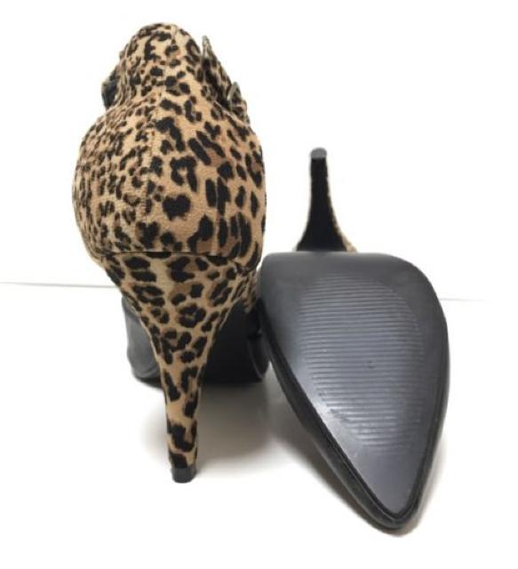 (24.5)アンクルストラップ〓ポインテッドトゥ〓テーパード×黒〓美品 < 女性ファッション (24.5)アンクルストラップ〓ポインテッドトゥ〓テーパード×黒〓美品 < 女性ファッションの