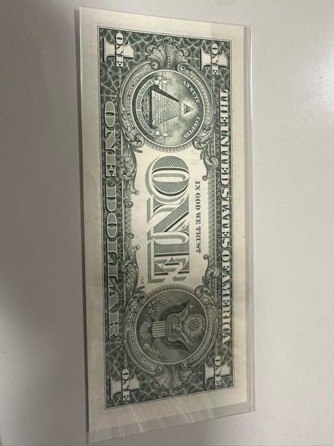 { Ph ZARD  Ȃ  A  ^gObY 