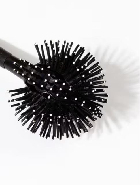 定価1,590円【新品】耐熱360℃スタイリングヘアブラシ●黒●3Dロールブラシ●ゆるふわ巻き髪 ボリュームアップ ヘアセット < ヘルス/ビューティー  定価1,590円【新品】耐熱360℃スタイリングヘアブラシ●黒●3Dロールブラシ●ゆるふわ巻き髪 ボリュームアップ ヘアセット < ヘルス/ビューティーの