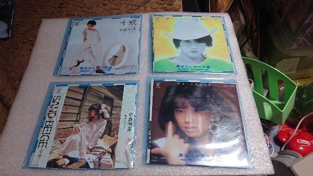 中森明菜・シングルレコード・21枚セット < タレントグッズ  中森明菜・シングルレコード・21枚セット < タレントグッズの