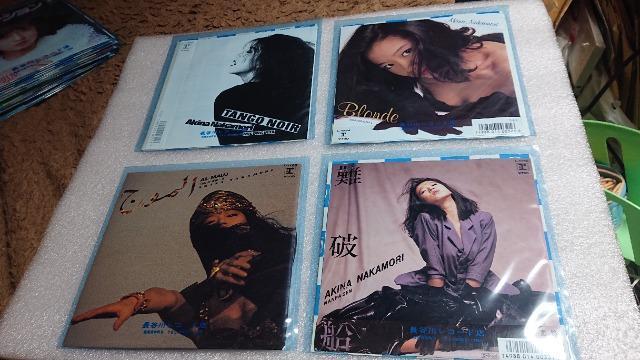 中森明菜・シングルレコード・21枚セット < タレントグッズ  中森明菜・シングルレコード・21枚セット < タレントグッズの