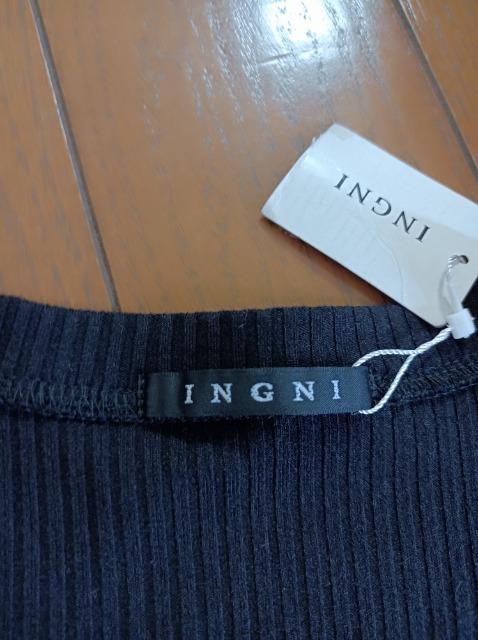 INGNI★定価約4500円★新品タグ付きVネック長袖カットソー黒★イング★ < 女性ファッション  INGNI★定価約4500円★新品タグ付きVネック長袖カットソー黒★イング★ < 女性ファッションの