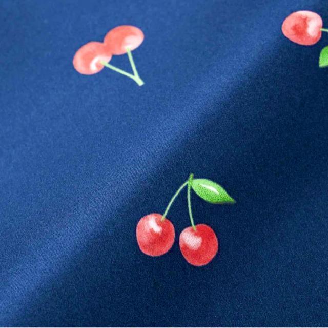 GU Navy チェリー柄 半袖 サテン ルームウェア 部屋着 パジャマ < 女性ファッション GU Navy チェリー柄 半袖 サテン ルームウェア 部屋着 パジャマ < 女性ファッションの