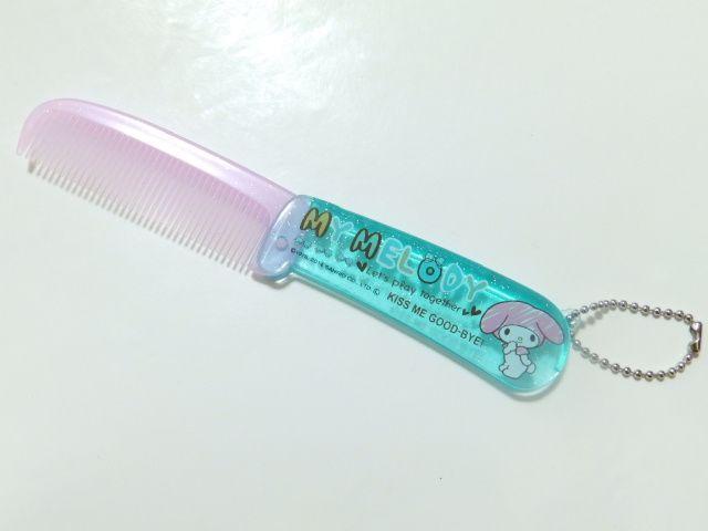 【マイメロディ】可愛い♪カモミール成分配合 折りたたみ コーム クシ < アニメ/コミック/キャラクター 【マイメロディ】可愛い♪カモミール成分配合 折りたたみ コーム クシ < アニメ/コミック/キャラクターの