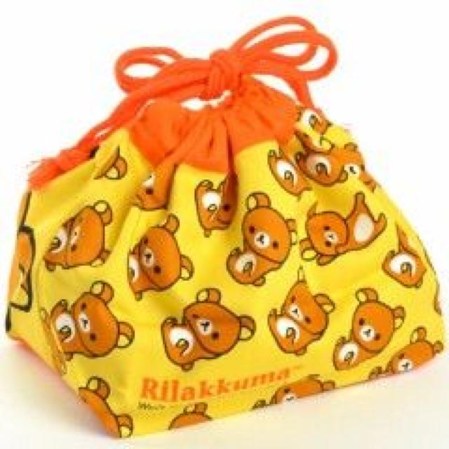 《New》リラックマ★両面に違うデザイン*ランチ巾着袋/弁当箱入れ < インテリア/ライフ 《New》リラックマ★両面に違うデザイン*ランチ巾着袋/弁当箱入れ < インテリア/ライフの