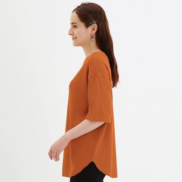 GUバックヘンリーオーバーサイズTシャツワッフル5分袖オレンジM < ブランド  GUバックヘンリーオーバーサイズTシャツワッフル5分袖オレンジM < ブランドの