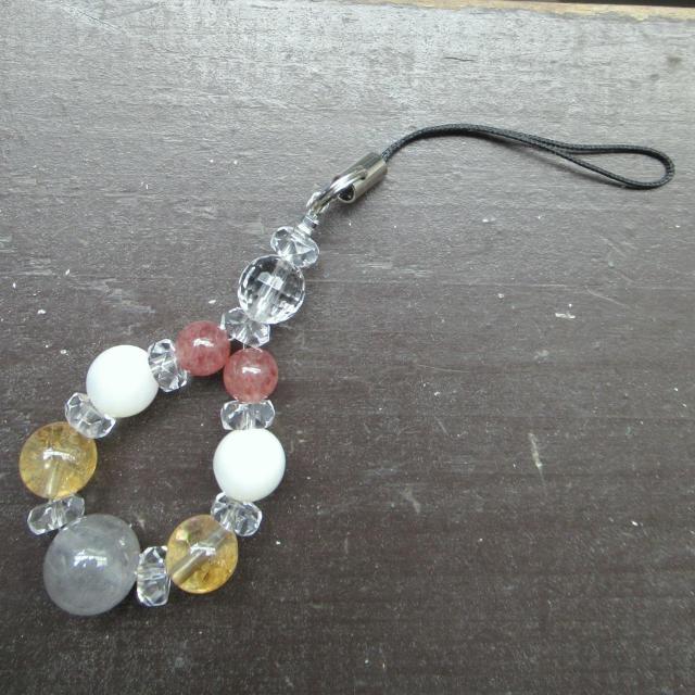 クラウディークォーツxシトリンxマザーオブパールxモスコバイトストラップ 天然石 パワーストーン < 家電/AV クラウディークォーツxシトリンxマザーオブパールxモスコバイトストラップ 天然石 パワーストーン < 家電/AVの