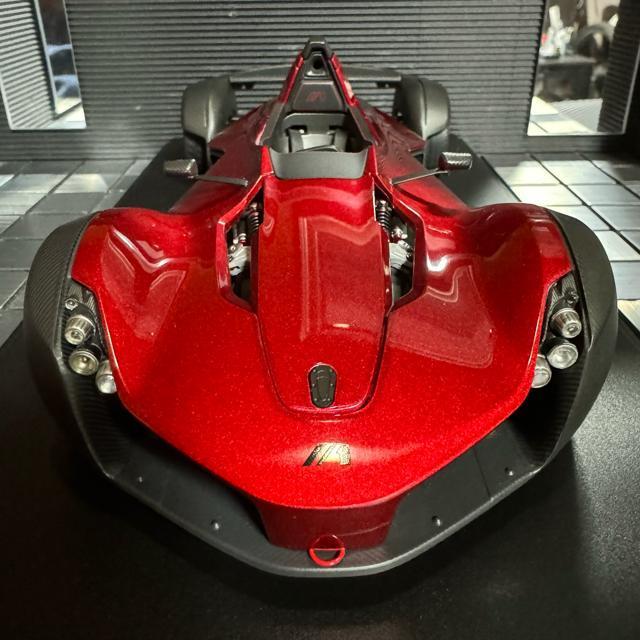 未展示品 オートアート 1/18 BAC Mono メタリックレッド < ホビー  未展示品 オートアート 1/18 BAC Mono メタリックレッド < ホビーの