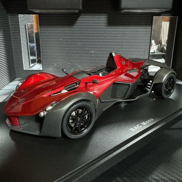 未展示品 オートアート 1/18 BAC Mono メタリックレッド < ホビー  未展示品 オートアート 1/18 BAC Mono メタリックレッド < ホビーの