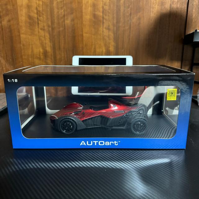 未展示品 オートアート 1/18 BAC Mono メタリックレッド < ホビー  未展示品 オートアート 1/18 BAC Mono メタリックレッド < ホビーの