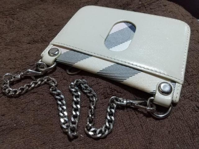 ブルーレーベル 本革製パスケース ピンク基調・中古品 < ブランド  ブルーレーベル 本革製パスケース ピンク基調・中古品 < ブランドの