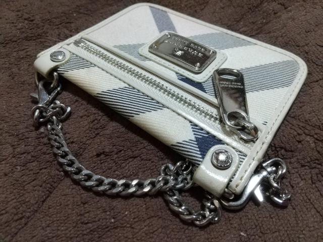 ブルーレーベル 本革製パスケース ピンク基調・中古品 < ブランド  ブルーレーベル 本革製パスケース ピンク基調・中古品 < ブランドの