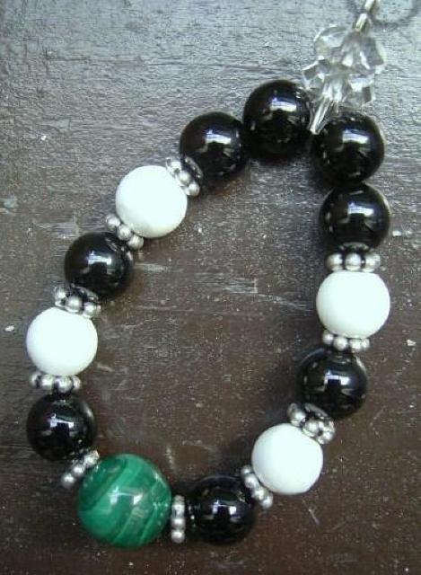 マラカイトxオニキスxハウライトストラップ < 家電/AV マラカイトxオニキスxハウライトストラップ < 家電/AVの