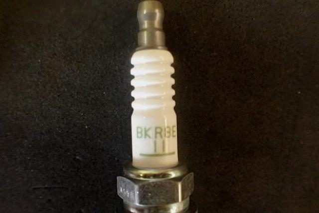 NGK R BKR8E-11 新品未使用 < 自動車/バイク NGK R BKR8E-11 新品未使用 < 自動車/バイク
