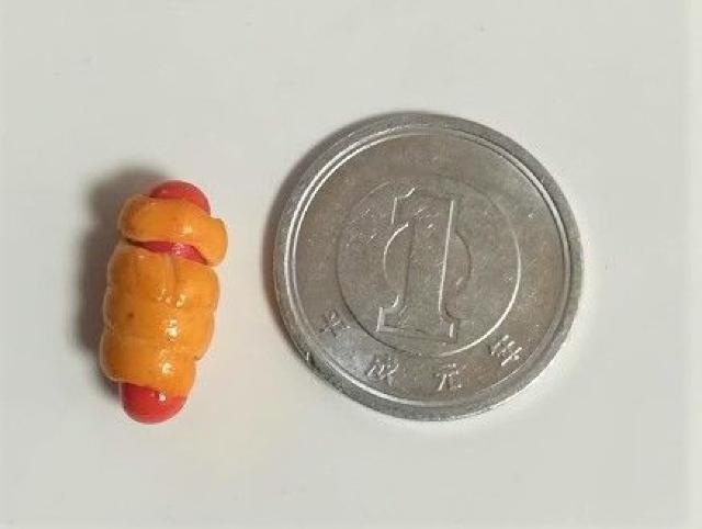 ミニチュア★ウインナーロール★パン★ドールハウスに★ < おもちゃ  ミニチュア★ウインナーロール★パン★ドールハウスに★ < おもちゃの