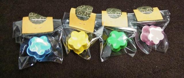 ミニチュア★フラワー型★鍋★ル・クルーゼ風★蓋も開く★みどり★色違い4色★金属製★ < おもちゃ  ミニチュア★フラワー型★鍋★ル・クルーゼ風★蓋も開く★みどり★色違い4色★金属製★ < おもちゃの