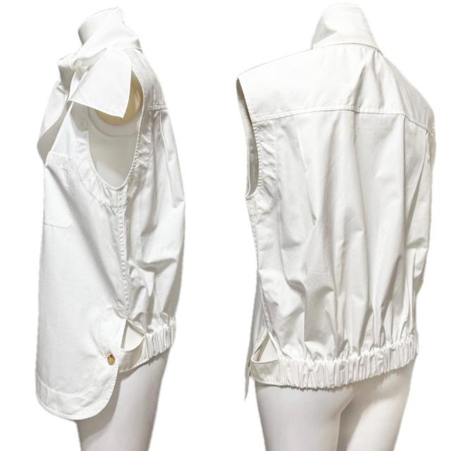 新品クロエChloeリボンタイ付ノースリーブシャツブラウス < ブランド 新品クロエChloeリボンタイ付ノースリーブシャツブラウス < ブランドの