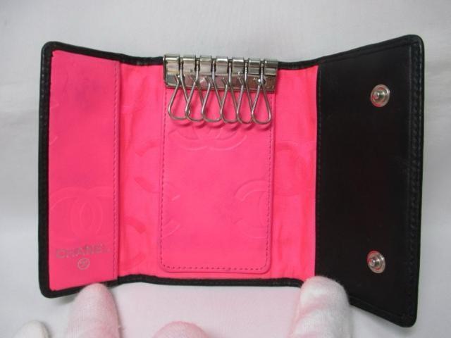 美品 CHANEL シャネル 6連キーケース カンボン ブラック 黒 キーケース 本物 < ブランド  美品 CHANEL シャネル 6連キーケース カンボン ブラック 黒 キーケース 本物 < ブランドの