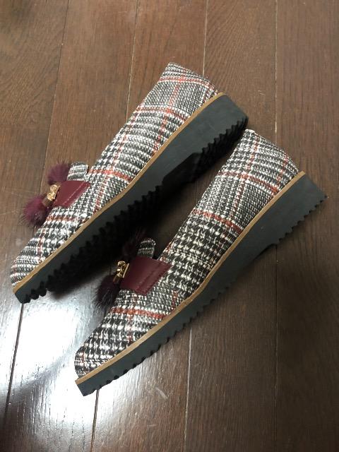 新品ダイアナ artemis by DIANAファータッセルローファー < ブランド  新品ダイアナ artemis by DIANAファータッセルローファー < ブランドの