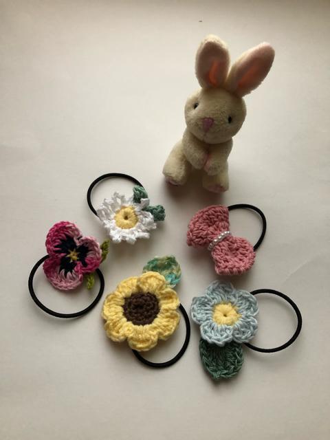ハンドメイド ヘアゴム 小さなお子様用 可愛いお花とリボン♪ < 女性ファッション  ハンドメイド ヘアゴム 小さなお子様用 可愛いお花とリボン♪  < 女性ファッションの