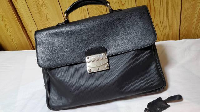 正規良 ブルガリ ミレリゲ ロゴ金具 ビジネスバッグ黒 ブリーフ 書類鞄 鍵 L パソコン収納可能○メンズ クラシックハイエンド < ブランド  正規良 ブルガリ ミレリゲ ロゴ金具 ビジネスバッグ黒 ブリーフ 書類鞄 鍵 L パソコン収納可能○メンズ クラシックハイエンド < ブランドの
