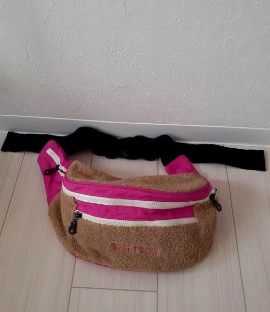 DOUBLE NAME ダブルネーム◆ピンク×ベージュボア ウエストバッグ ポーチ ボディバッグ ユニセックス < ブランド DOUBLE NAME ダブルネーム◆ピンク×ベージュボア ウエストバッグ ポーチ ボディバッグ ユニセックス < ブランドの