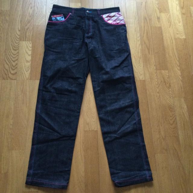 Vi  W[Y fj DOG TOWN hbO^E  hN  U110   jt@bV 