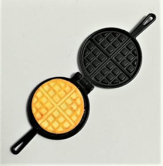 ミニチュア★ワッフルメーカー★黒★ブラック★調理器具★ドールハウスに★ < おもちゃ  ミニチュア★ワッフルメーカー★黒★ブラック★調理器具★ドールハウスに★ < おもちゃの