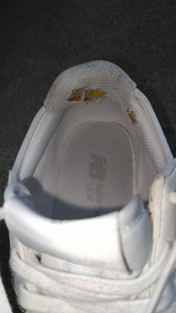 ニューバランス NB The インテリジェント チョイス 327  23.5cm 難あり 格安にて < 女性ファッション  ニューバランス NB The インテリジェント チョイス 327  23.5cm 難あり 格安にて < 女性ファッションの