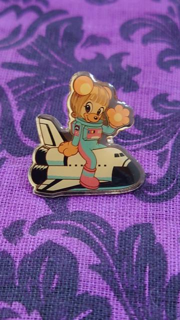 倖田來未 UNIVERSE 倖田クマ バッジ ピンバッジ < タレントグッズ 倖田來未 UNIVERSE 倖田クマ バッジ ピンバッジ < タレントグッズの