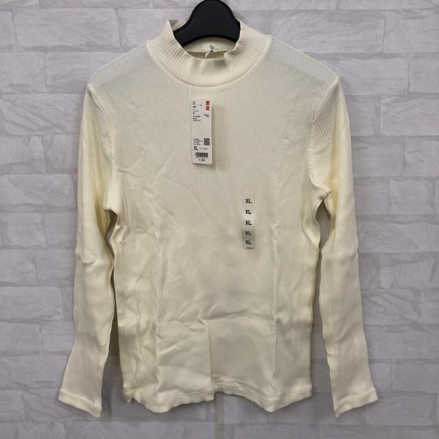  Vi ^Ot UNIQLO jN unClbNT    uh 