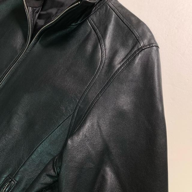 グリーンレーベルリラクシング 羊革 シングル ライダースジャケット 革ジャン Mサイズ A-2 フライトジャケット ハイネック < 男性ファッション  グリーンレーベルリラクシング 羊革 シングル ライダースジャケット 革ジャン Mサイズ A-2 フライトジャケット ハイネック < 男性ファッションの