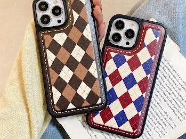 iPhone 13 アーガイル チェック レトロ アイフォン スマホ ケース smartphone case レッド < 家電/AV iPhone 13 アーガイル チェック レトロ アイフォン スマホ ケース smartphone case レッド < 家電/AVの