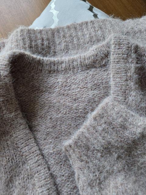 Rafnsfニット★ふわふわベージュブラウンのゆったりニット < 女性ファッション Rafnsfニット★ふわふわベージュブラウンのゆったりニット < 女性ファッションの